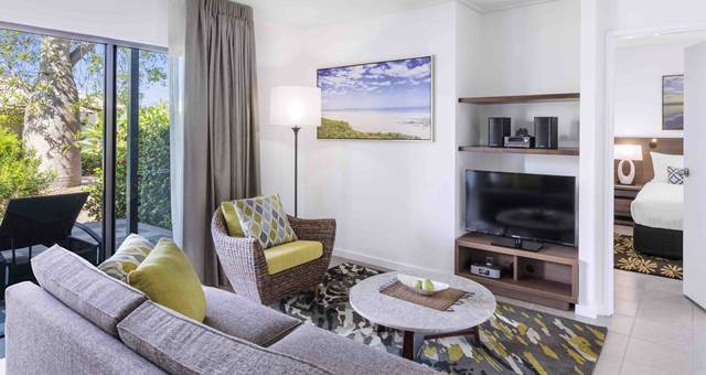 Oaks Cable Beach Resort - refurbed two bed apartment