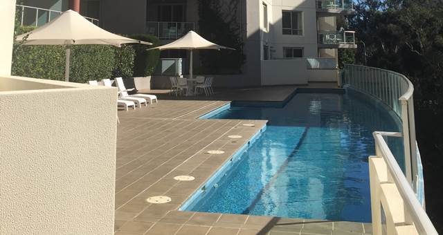 Pacific Suites Canberra_Swimming Pool
