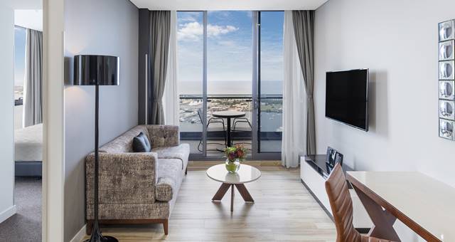 ocean-suite-with-1-bedroom-living-area