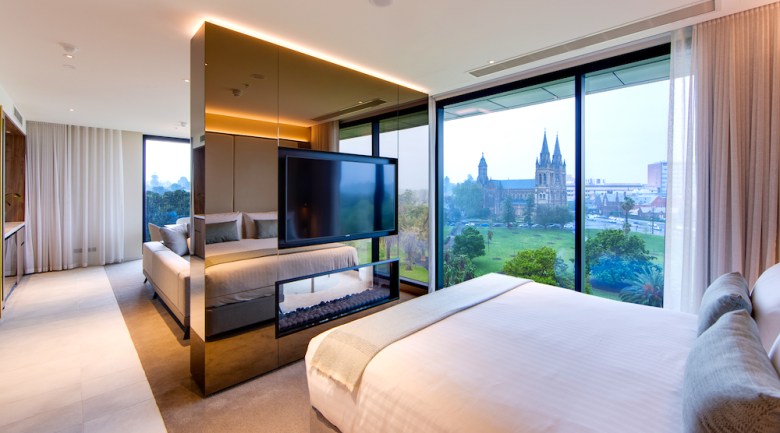 oval hotel now open