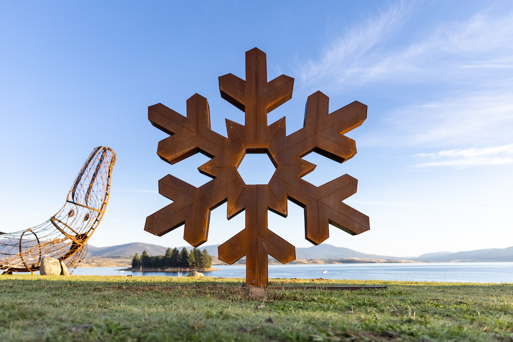 Darragh Walsh's winning sculpture The Light Within at the Lake Light Sculpture Festival